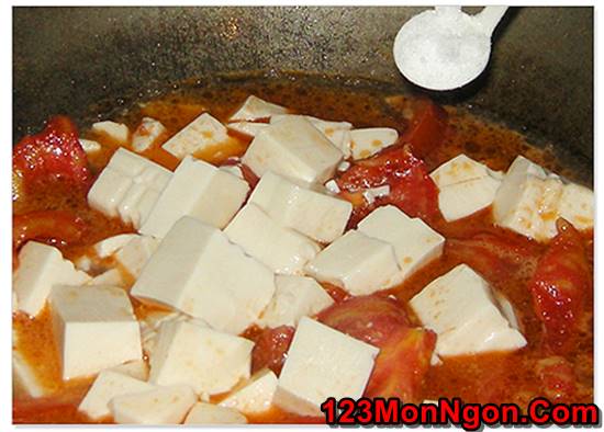 Cách làm đậu trắng kho cà chua đậm đà béo ngậy rất thơm ngon cho bữa tối giản đơn phần 3