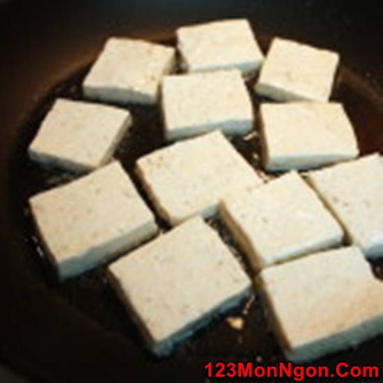 Cách làm món đậu phụ sốt xì dầu thanh đạm mà đậm đà thơm ngon cho bữa trưa giản đơn phần 7