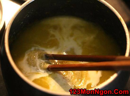 Cách làm món súp bí đỏ cá hồi trứng cua thơm ngon bổ dưỡng cực giản đơn dành cho các bé phần 4