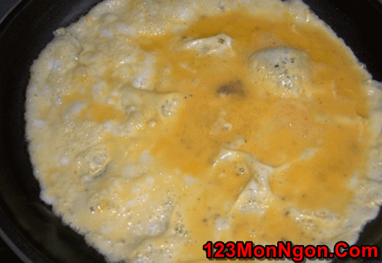 Cách làm món trứng cuộn nấm phô mai thịt xông khói mới lạ đẹp mắt quá ngon miệng phần 6