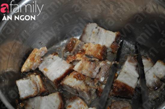 Cách làm món thịt heo quay kho chao đậm đà thơm ngon đưa cơm ngày lạnh phần 10