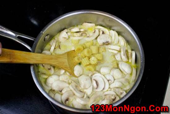 Cách nấu canh gà kiểu Thái thơm ngon nồng ấm cho bữa ăn ngày mưa phần 8