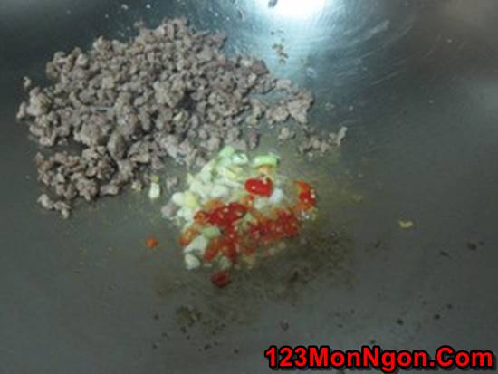 Cách làm món củ cải xào thịt băm giản đơn đậm đà ngon cơm phần 6