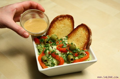 Cách làm món salad cần tây ớt chuông giản đơn thơm ngon giúp giảm cân hiệu quả phần 1