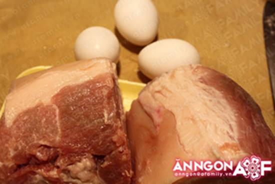 Cách làm món thịt heo kho trứng quen thuộc hấp dẫn quá ngon cho ngày Tết phần 2