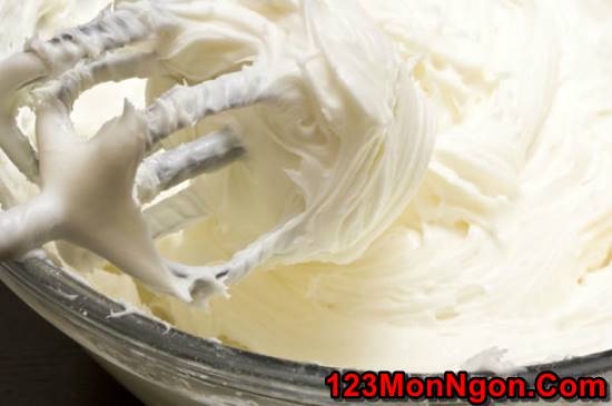 Cách làm bánh gato kem tươi béo ngậy thơm ngon rất giản đơn phần 4