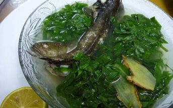 Cách làm canh cá bớp nấu lá lốt nóng hổi thơm lừng cực ngon miệng bổ dưỡng