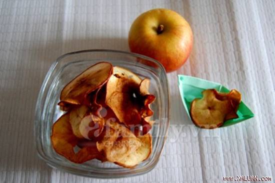 Cách làm táo sấy khô đơn giản giòn rụm thật ngon cho cả nhà nhâm nhi ngày lạnh phần 1