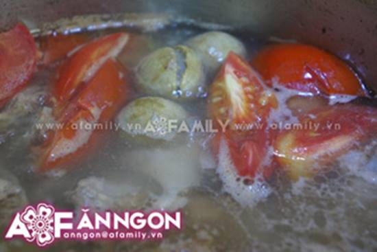 Cách làm món bún sườn nấu sấu chua ngọt thơm ngon ăn hoài không ngán phần 9