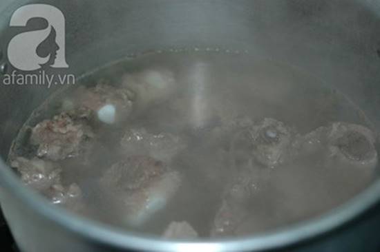 Cách nấu sườn kho tộ đậm đà thơm ngon cực đưa cơm ngày lạnh phần 2
