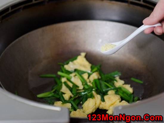 Cách làm 2 món trứng chiên thơm ngon nhanh gọn đủ chất cho cả nhà phần 7