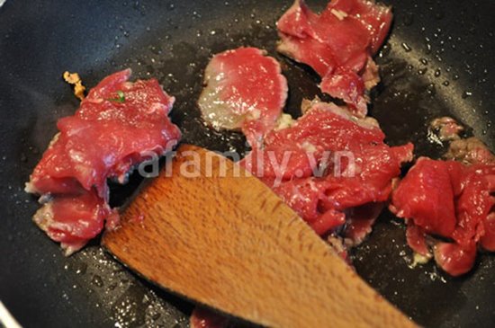 Cách làm món bò xào lá lốt thơm lừng hấp dẫn ngon cơm ngày cuối tuần phần 6